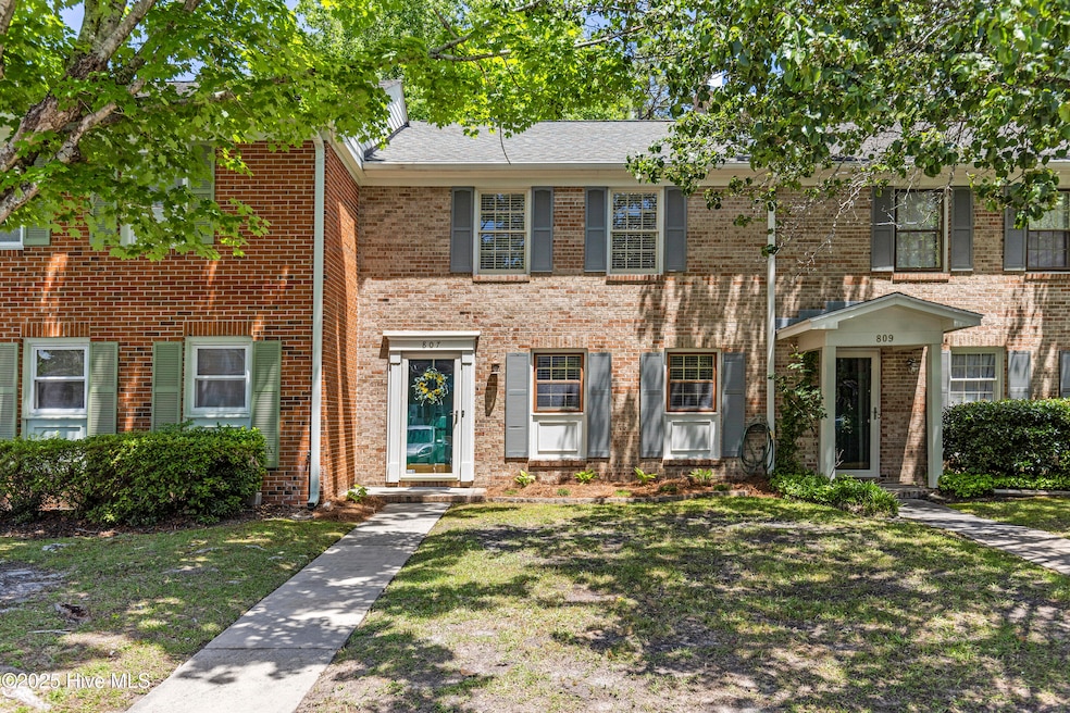 807 Seabury front best