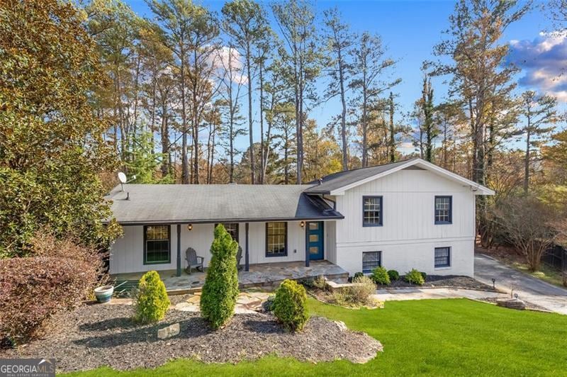 1525 Bend Creek Ct, Atlanta, GA 30338 - photo 1