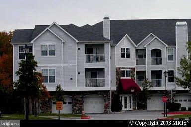 7415 Hindon Cir unit 202, Windsor Mill, MD 21244 - photo 1