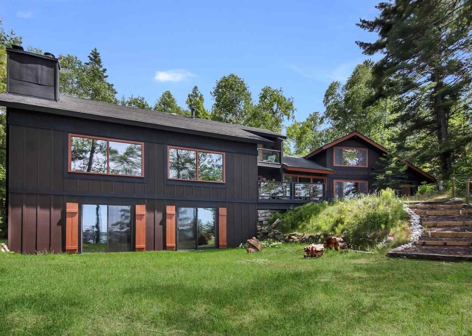 12325 Meanderline Rd, Charlevoix, MI 49720 - photo 1