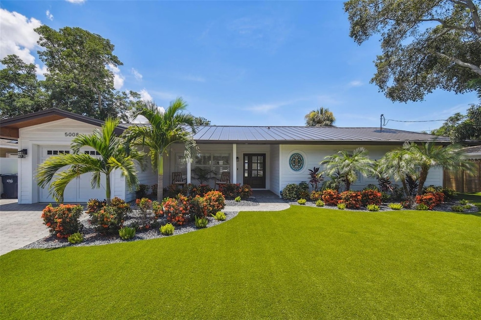 Sold $1,225,000 • Co-Listing Agent