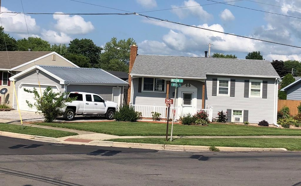 1190 Whetstone St, Bucyrus, OH 44820 - photo 1