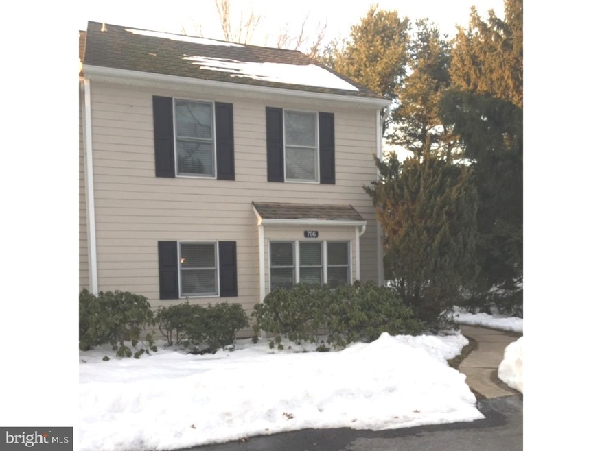706 Meadow Ct unit 706, Glen Mills, PA 19342 - photo 1