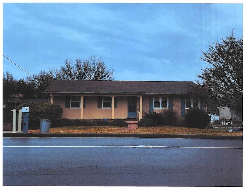 1722 Central Ave, Harrisonburg, VA 22801 - photo 1