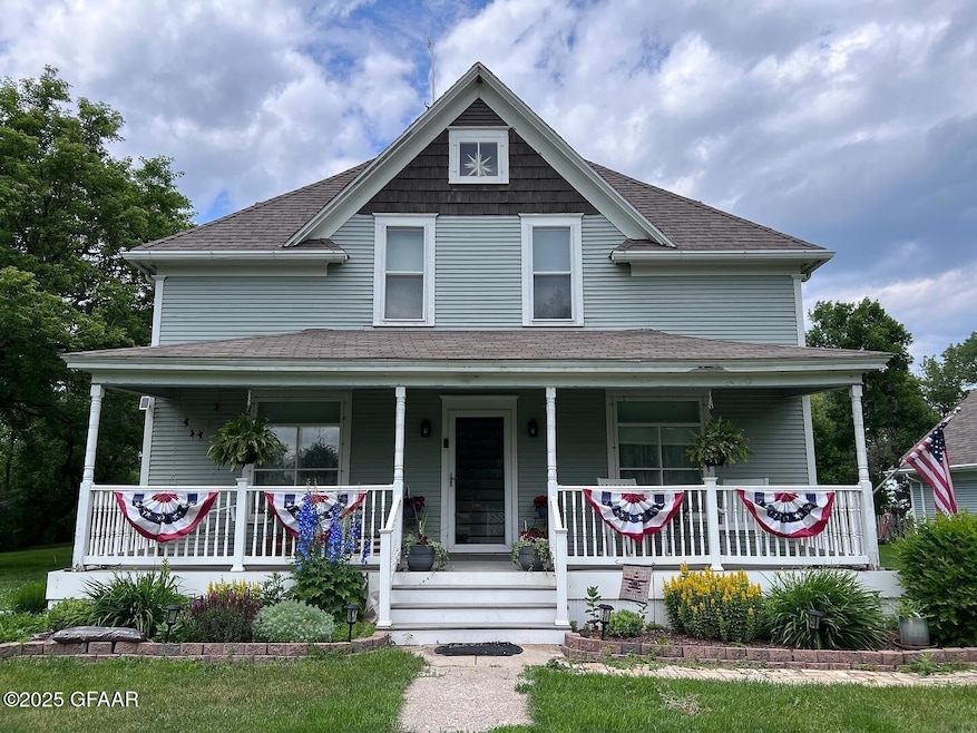 Under Contract $549,900