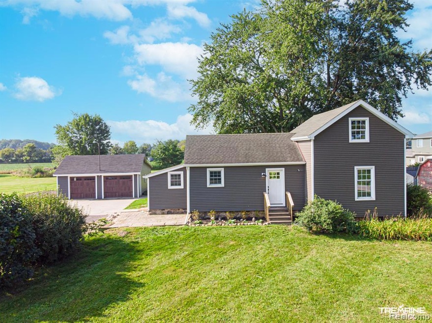 8243 Baldwin Rd, Swartz Creek, MI 48473 - photo 1