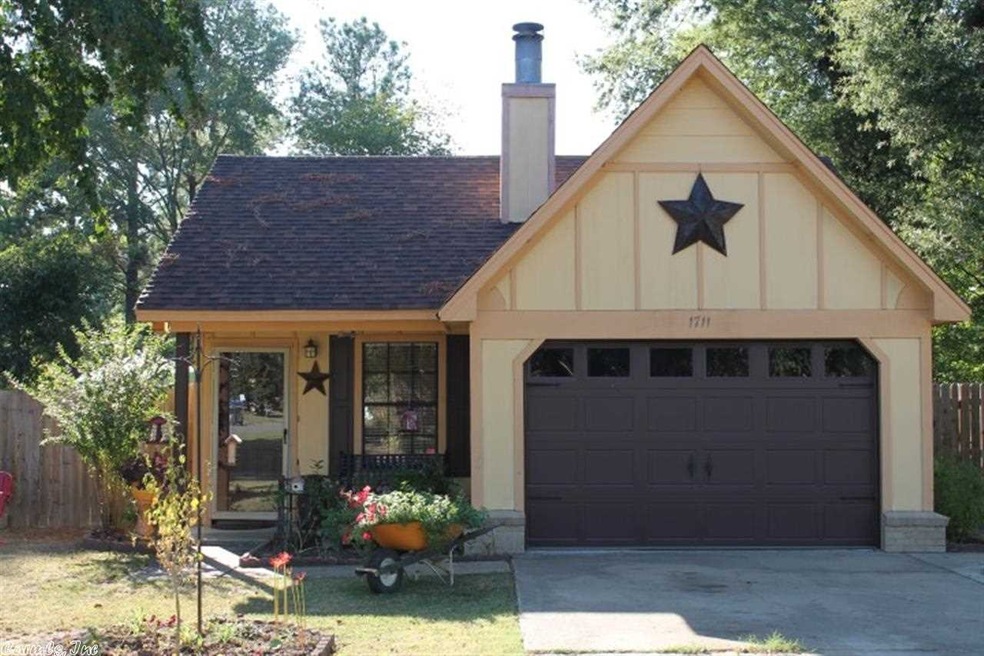 1711 Jennifer Cir, Conway, AR 72034 - photo 1