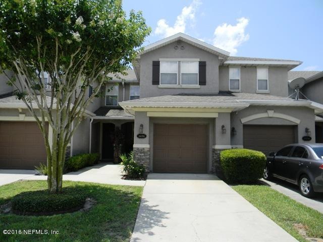 8858 Inlet Bluff Dr, Jacksonville, FL 32216 - photo 1