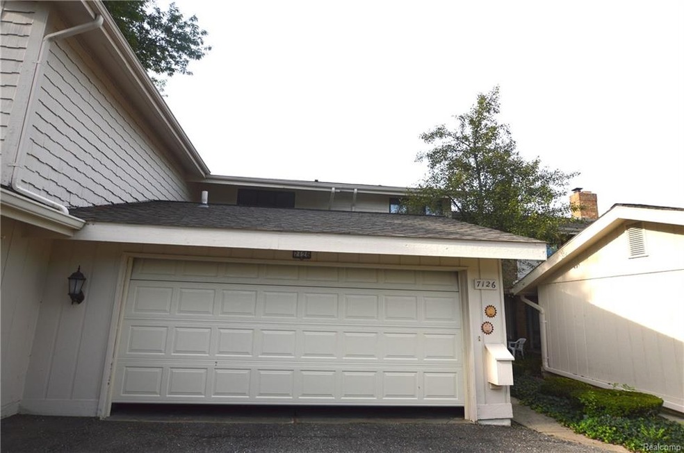 7126_Bridgeway_Front.JPG copy