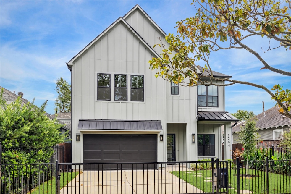 1244 Oxford St, Houston, TX 77008 - photo 1