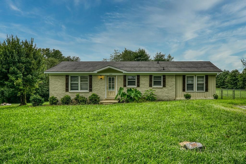 101 Pine Bluff Rd, Rock Island, TN 38581 - photo 1