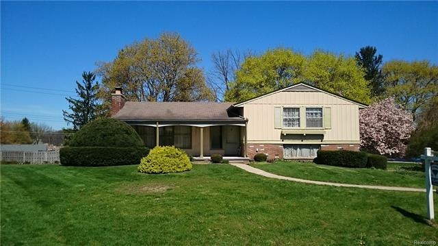 2501 Twilight Hill Court - Hill 'n Dale Subdivisio