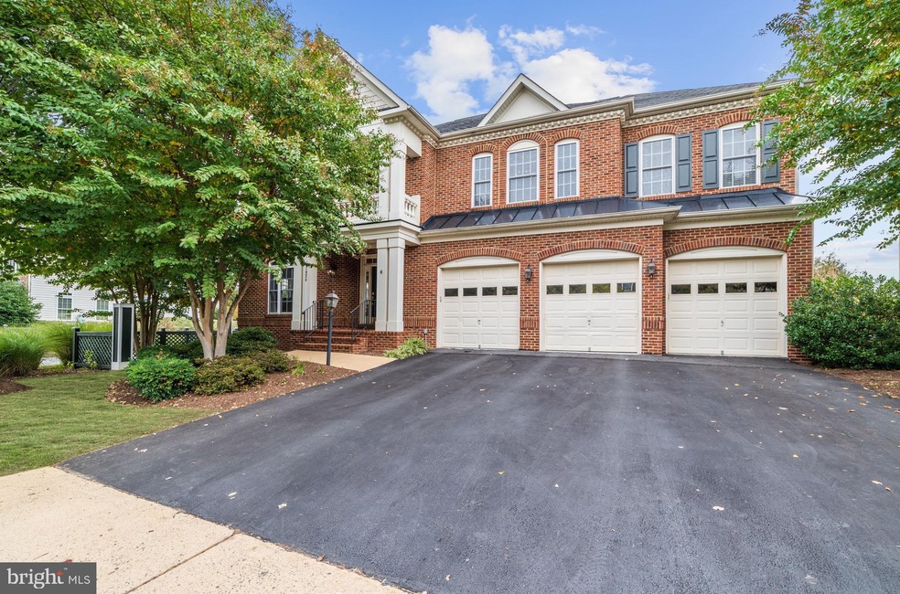 21824 Ainsley Ct, Broadlands, VA 20148 - photo 1