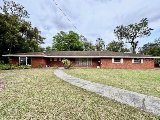4906 Ryals Rd, Zephyrhills, FL 33541 - photo 1
