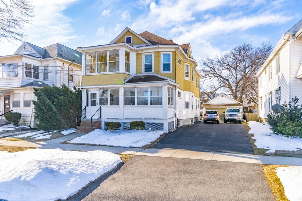 31 Sherman Ave, Chicopee, MA 01013 - photo 1