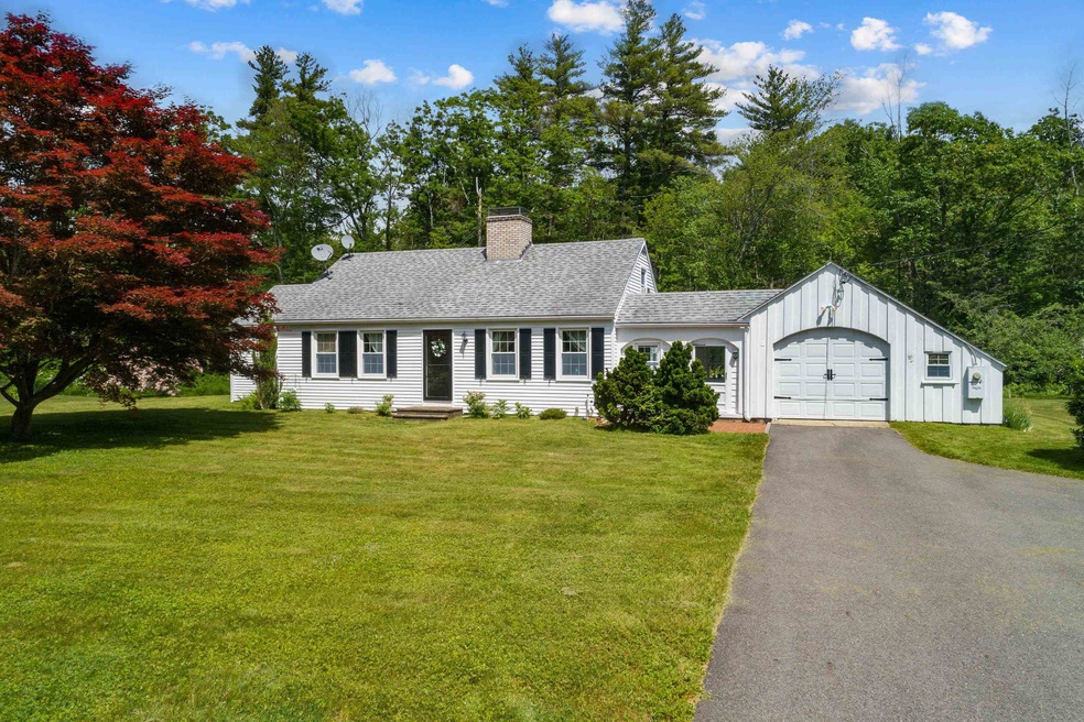 40 Stark Hwy S, Dunbarton, NH 03046 - photo 1