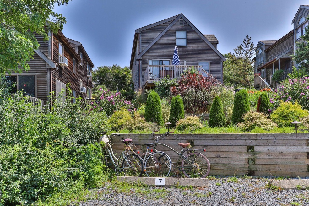 8 Old Colony Way unit 7, Provincetown, MA 02657 - photo 1