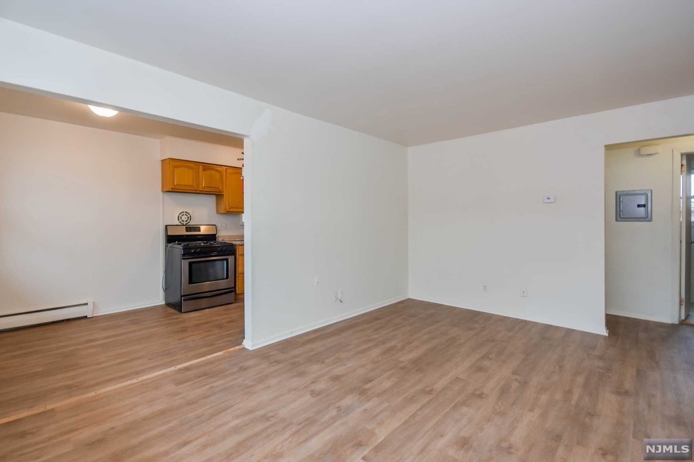 7-11 E Main St unit 2, Little Falls, NJ 07424 - photo 1