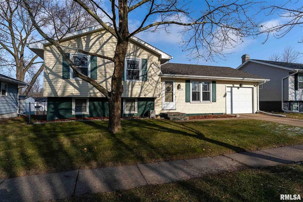 2230 W 55th St, Davenport, IA 52806 - photo 1