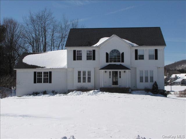 4 Rebecca Dr, Pawling, NY 12564 - photo 1