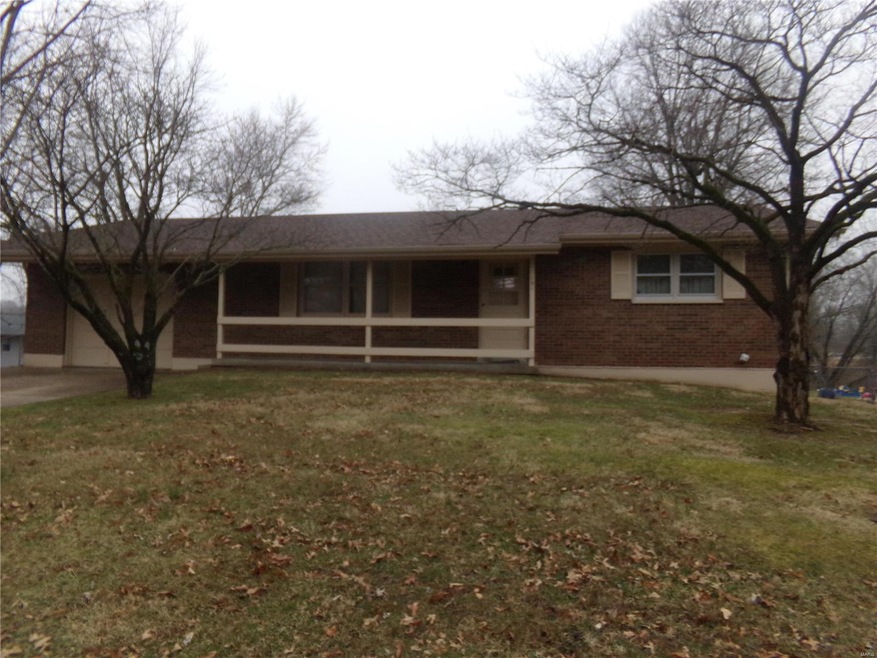 101 Creekside Dr, Collinsville, IL 62234 - photo 1