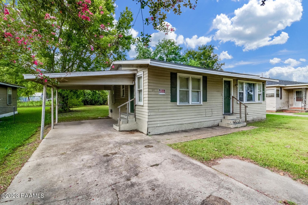 114 E Pine Street-13 Front