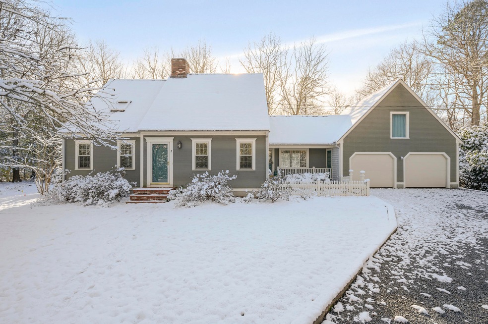 3 Sachem Cir, East Sandwich, MA 02537 - photo 1