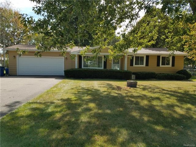 5503 Reid Rd, Swartz Creek, MI 48473 - photo 1