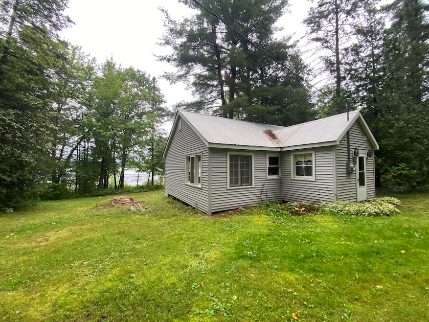 9613 E Northshore Dr, Sault Sainte Marie, MI 49783 - photo 1