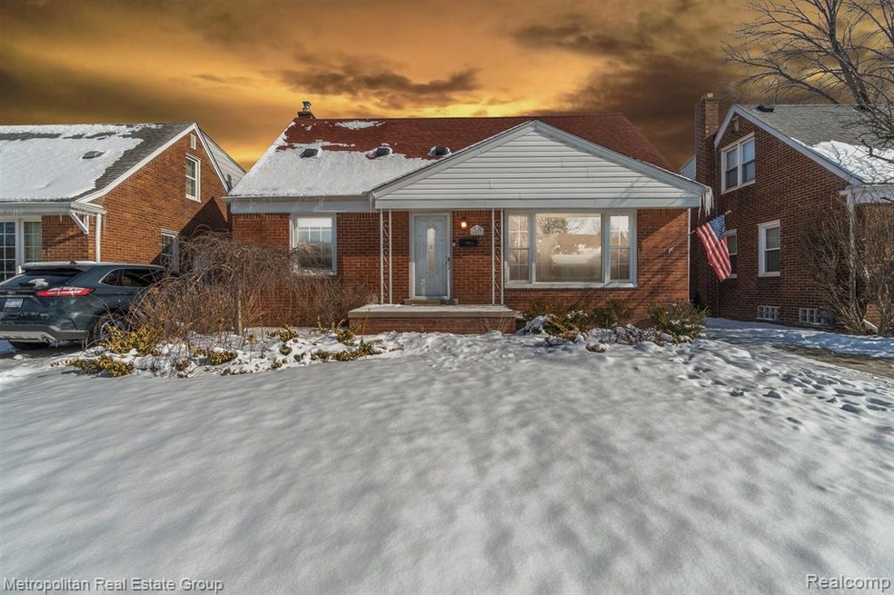01-6577 Norwood-Windowstill Real Estate Photograph