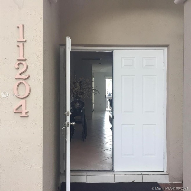 11204 NW 73rd St, Doral, FL 33178 - photo 1