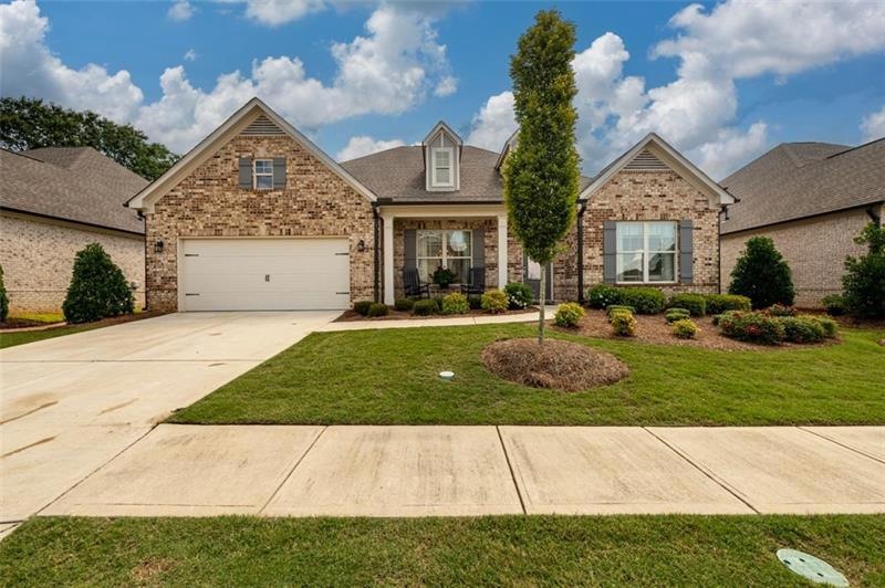 Great curb appeal for this four-sided brick, one l
