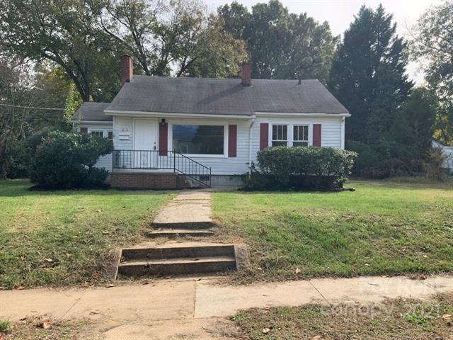 613 W Sharpe St, Statesville, NC 28677 - photo 1
