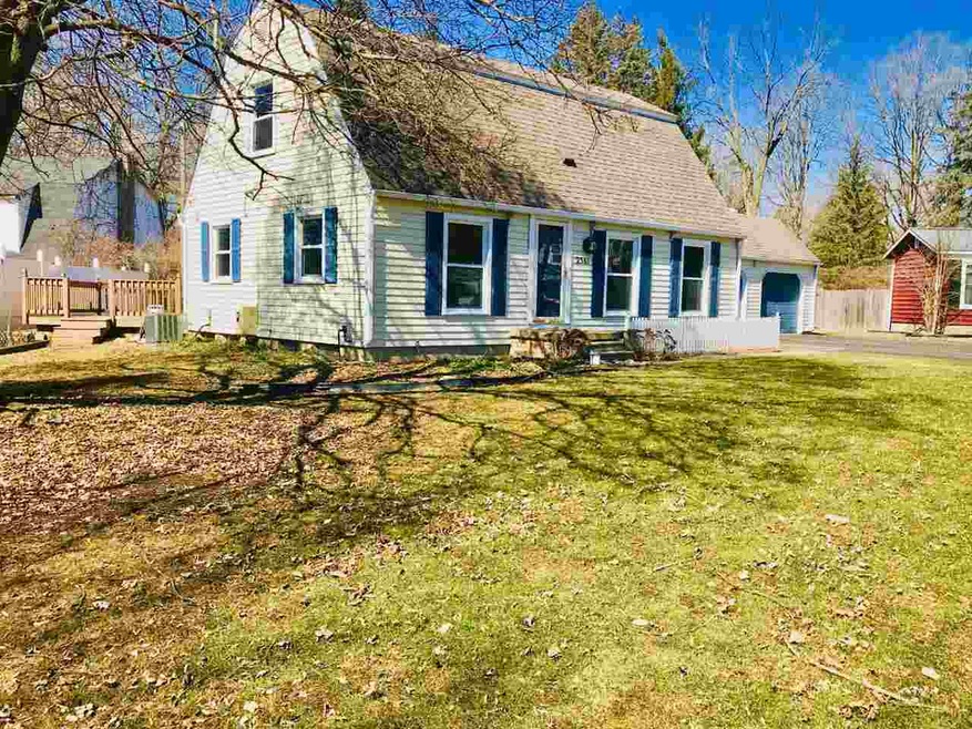 2361 Pineview Ct, Flushing, MI 48433 - photo 1