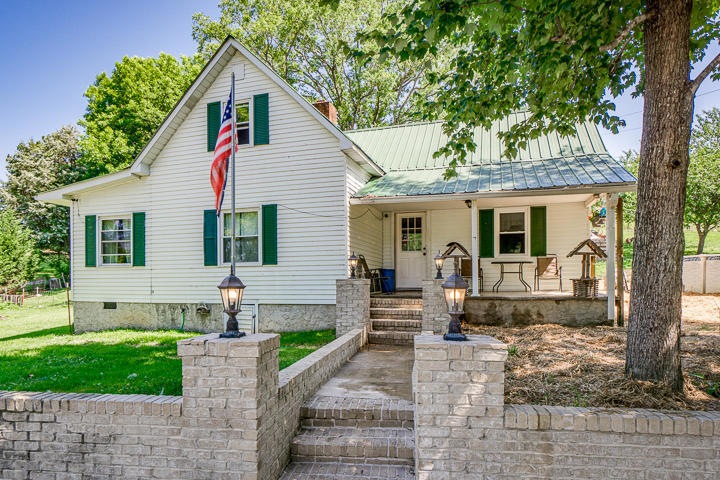 9077 Spring Creek Rd, Cookeville, TN 38506 - photo 1