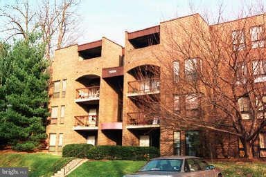 Chestnut Grove Condominiums unit 307, Reston, VA 20190 - photo 1