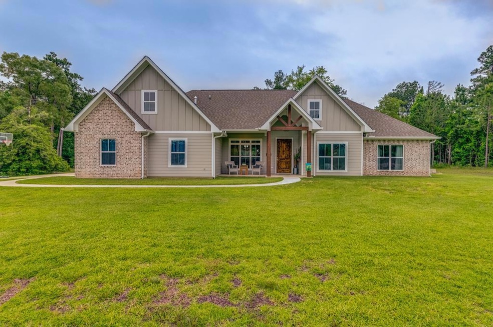 106 Magnolia Bend, Lufkin, TX 75904 - photo 1