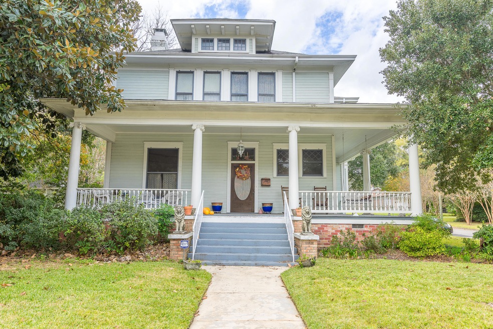 Front of House View 2