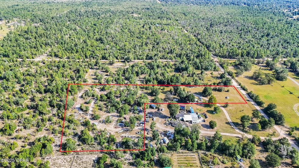 000 Peacock Cir, Youngstown, FL 32466 - photo 1