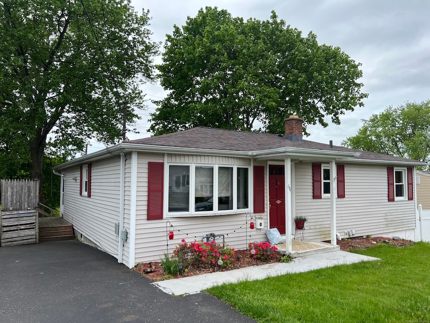 64 Valleyview Dr, Waterbury, CT 06708 - photo 1