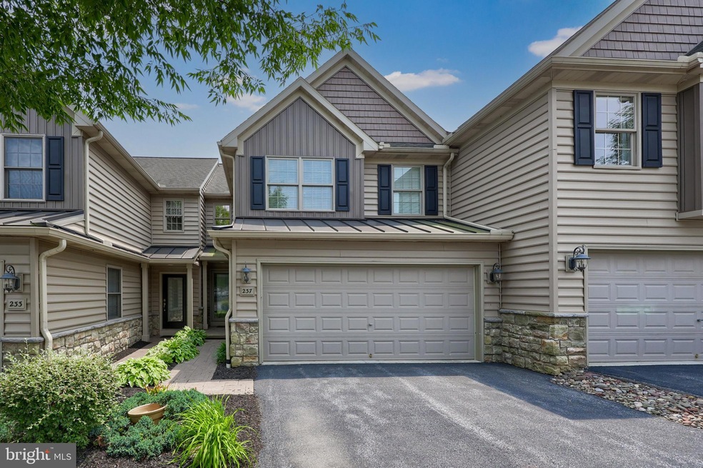 237 Fieldcrest Ln, Ephrata, PA 17522 - photo 1