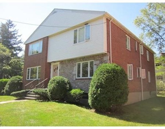 117 Langley Rd unit 2, Newton, MA 02459 - photo 1