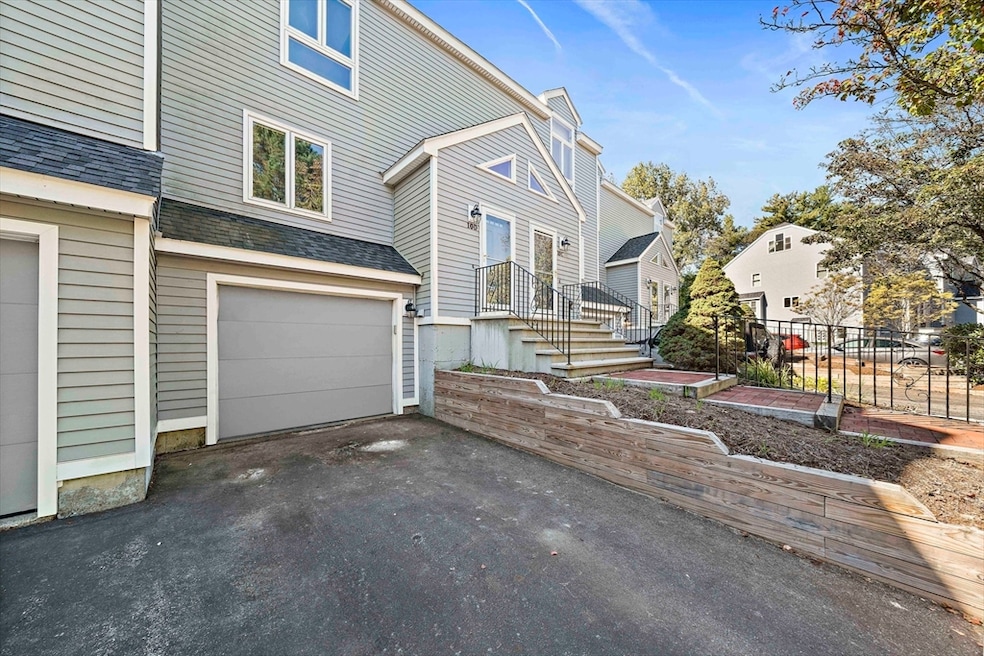 849 Boston Post Rd E unit 10D, Marlborough, MA 01752 - photo 1