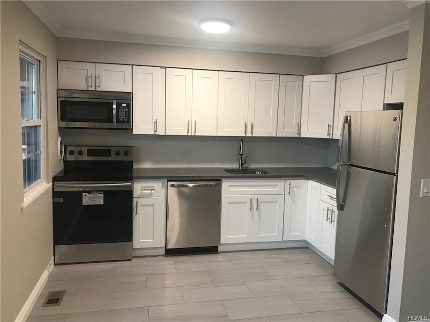 21 Weathervane Dr unit 16, Washingtonville, NY 10992 - photo 1