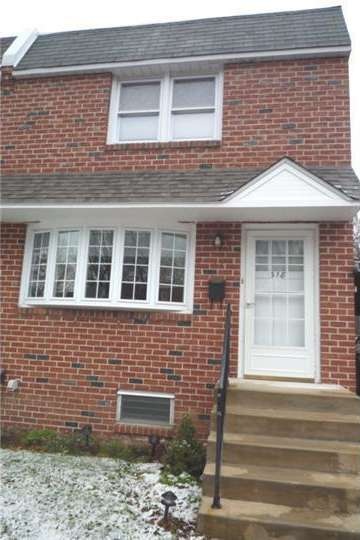 318 Glenwood Cir, Darby, PA 19023 - photo 1
