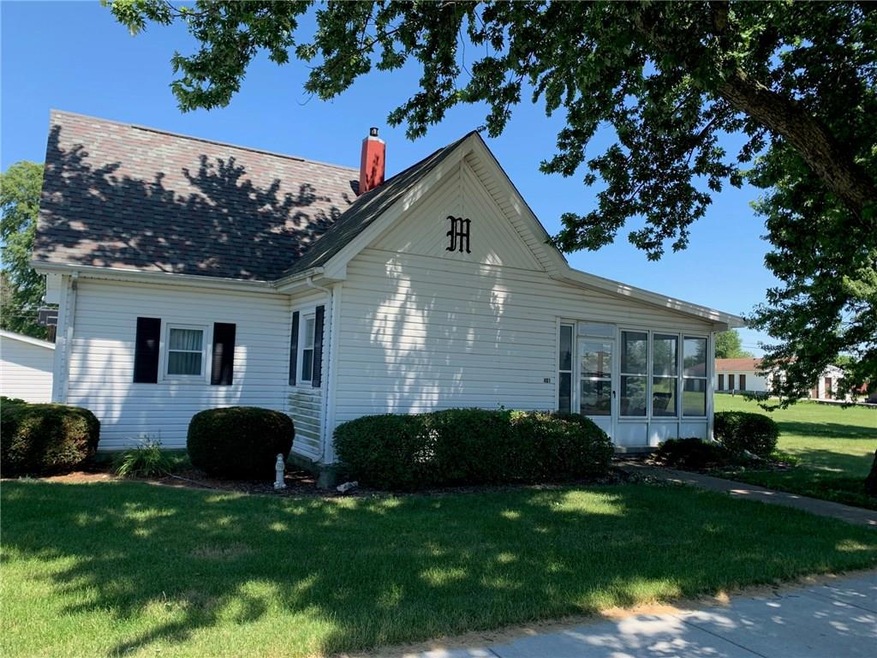 401 S Main St, Kirklin, IN 46050 - photo 1