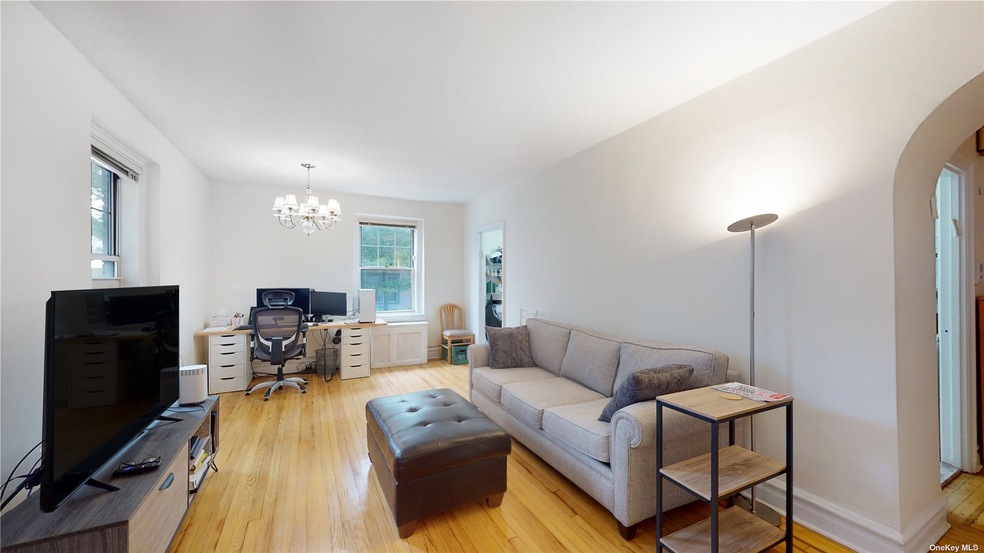 623 Central Ave unit 108, Cedarhurst, NY 11516 - photo 1