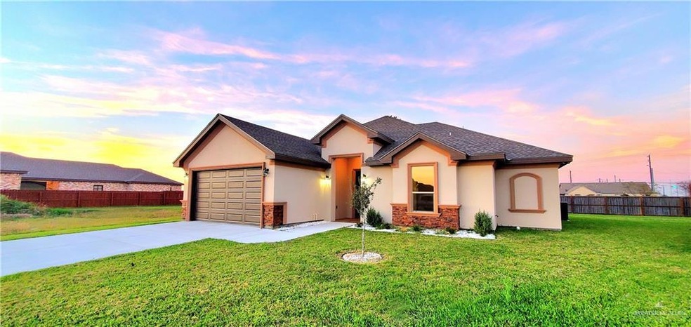 1605 Stardust Ln, Edinburg, TX 78541 - photo 1