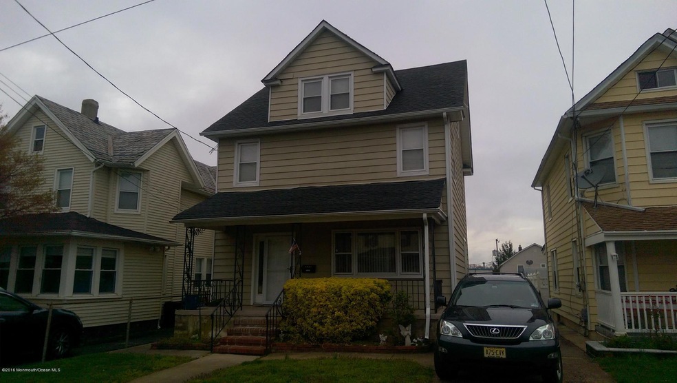 339 Chelsea Ave