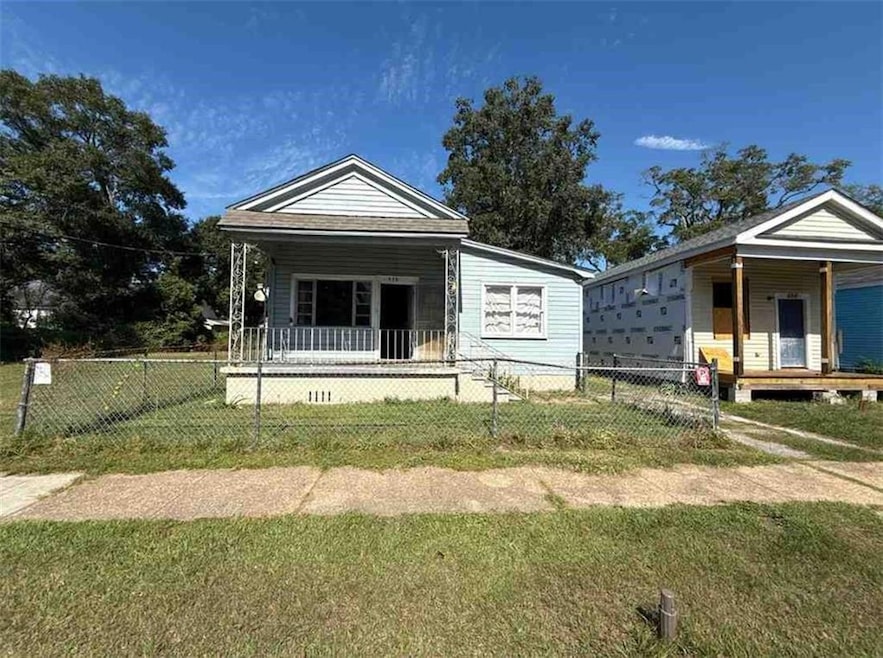 958 Elmira St, Mobile, AL 36604 - photo 1